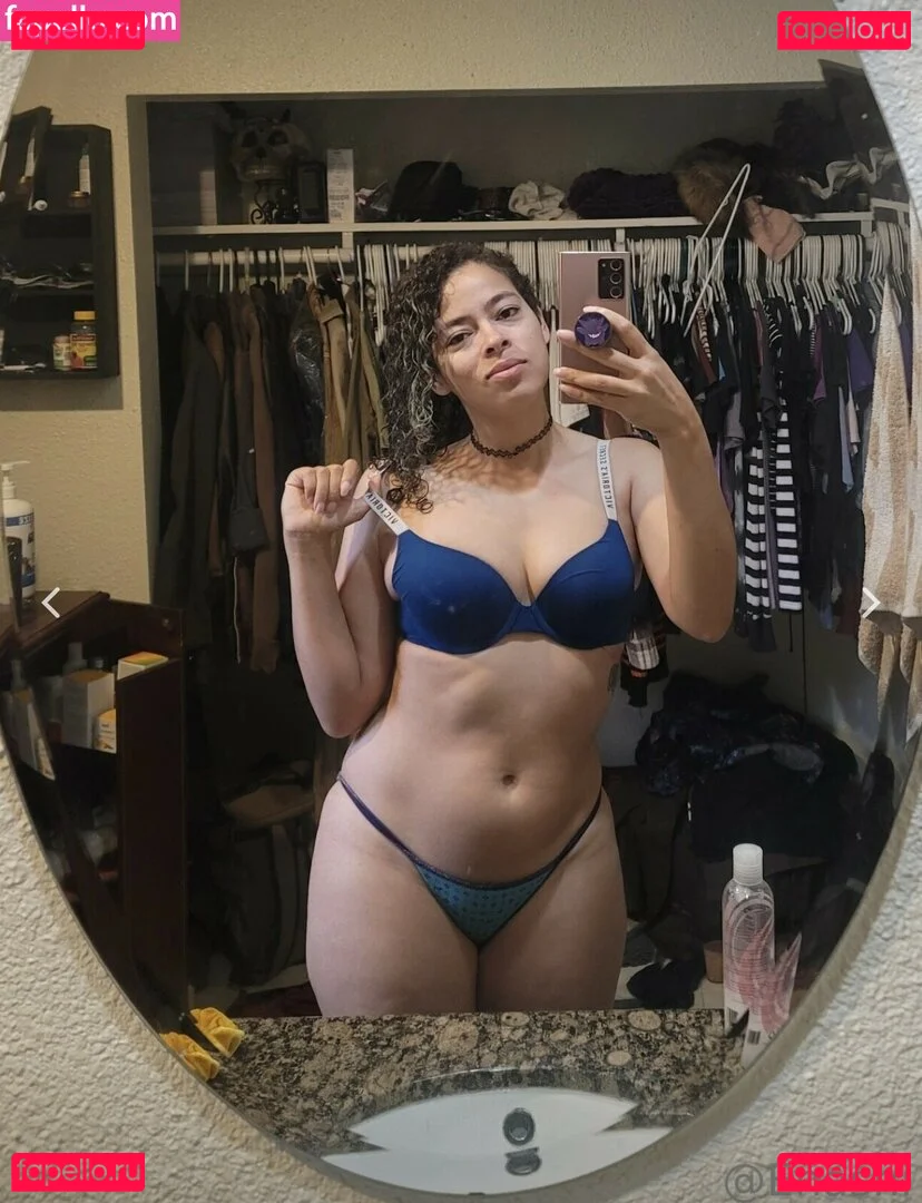 enasni Onlyfans Photo Gallery 