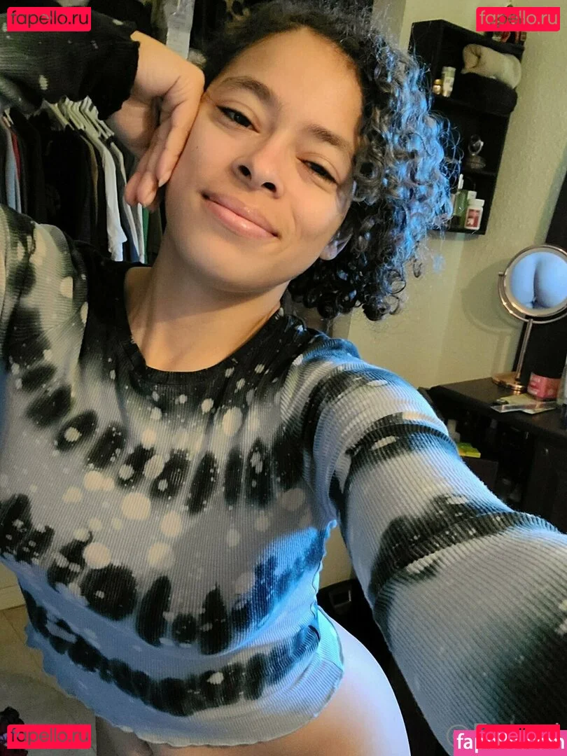 enasni Onlyfans Photo Gallery 