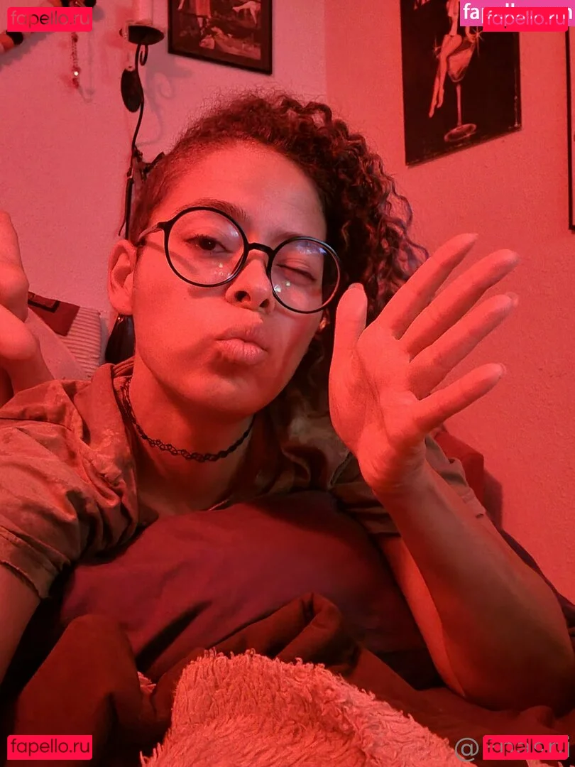 enasni Onlyfans Photo Gallery 