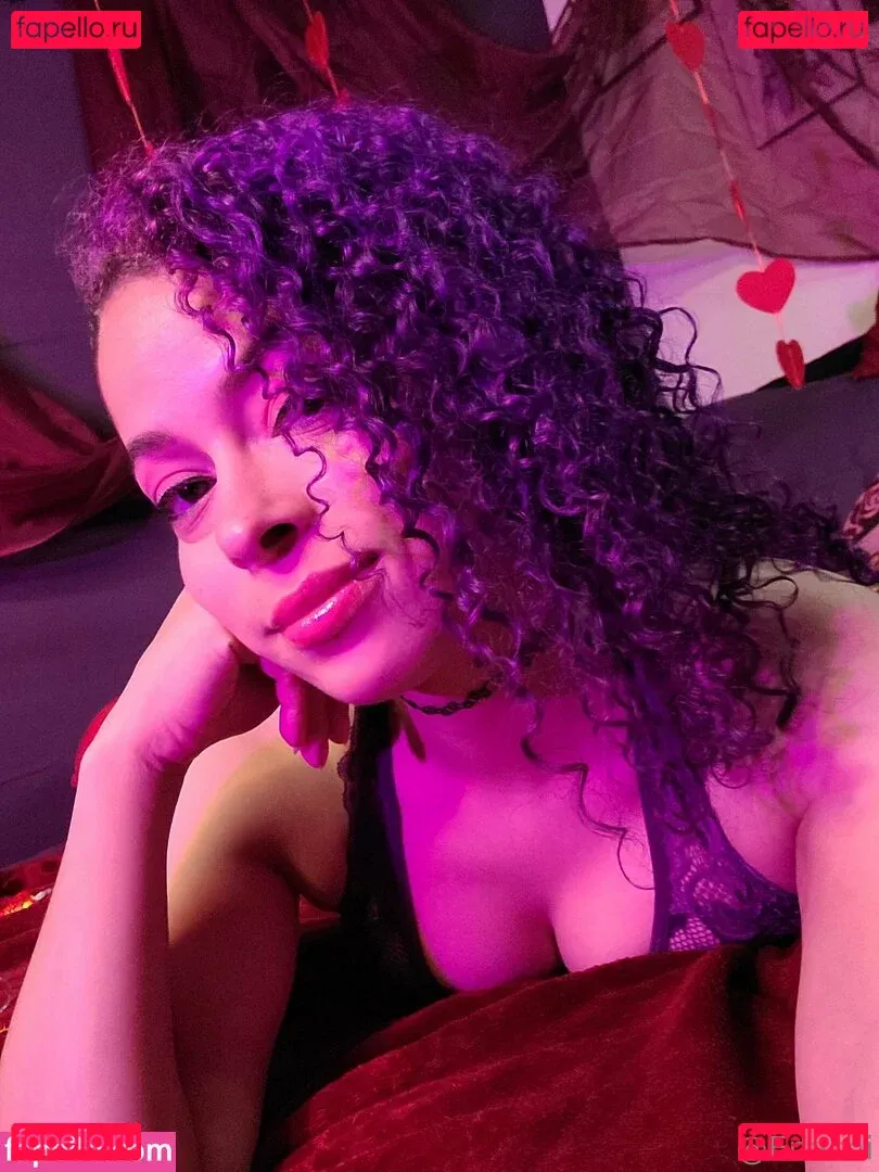 enasni Onlyfans Photo Gallery 