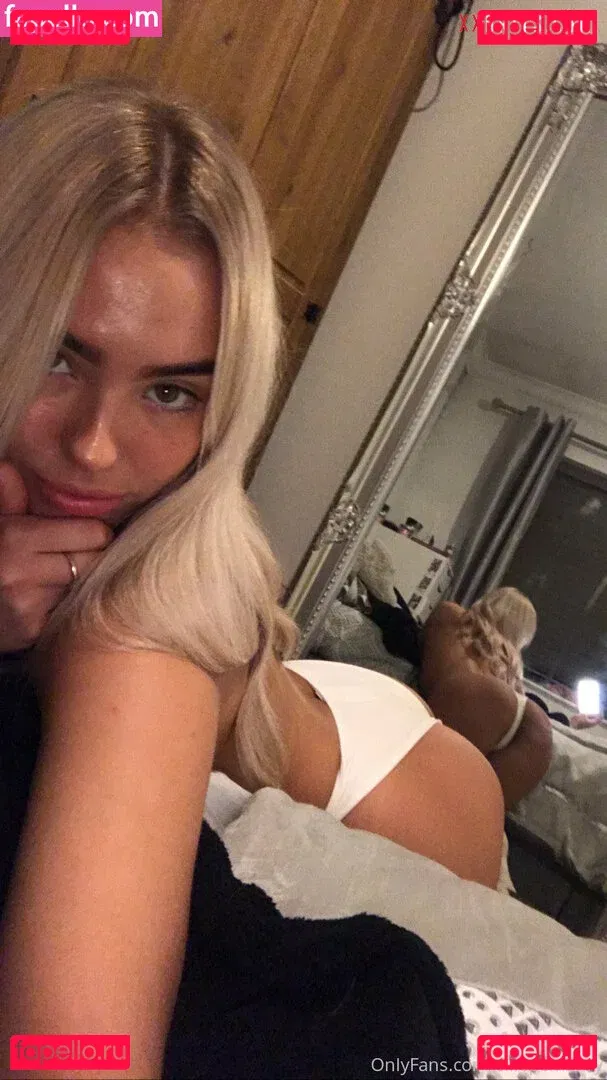 Ellie Pembury Onlyfans Photo Gallery 
