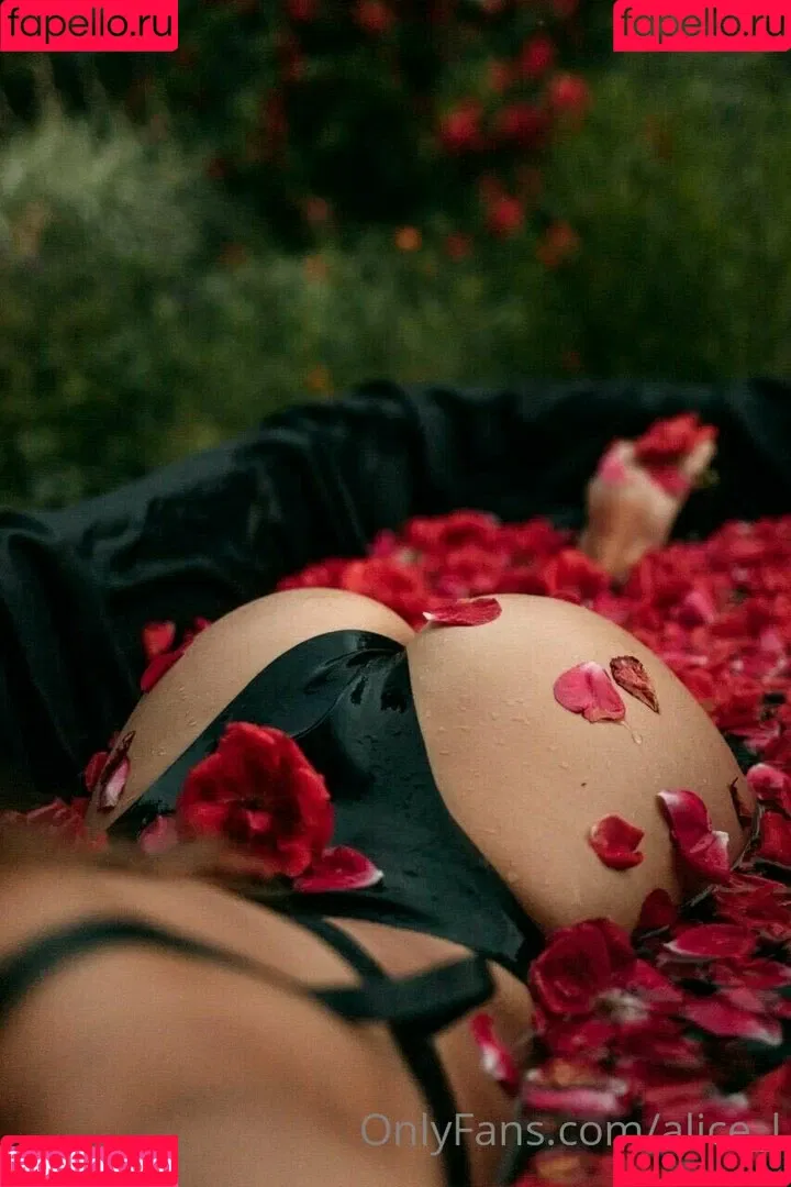 alice_l Onlyfans Photo Gallery 