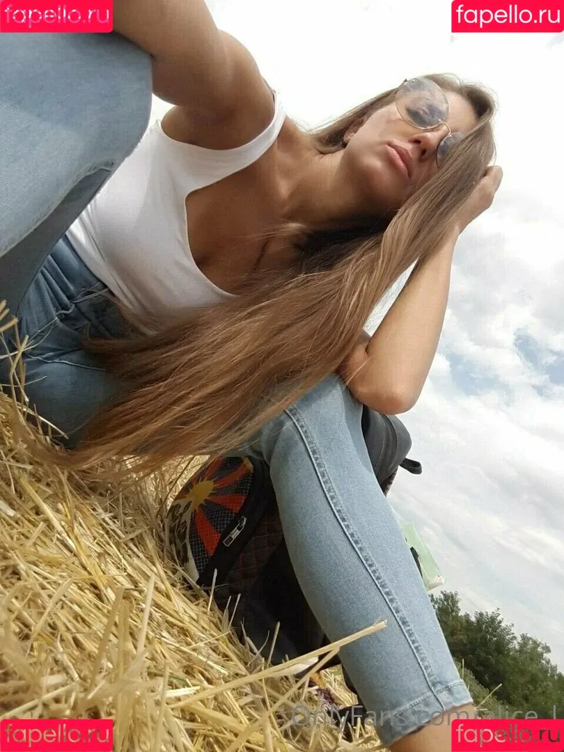 alice_l Onlyfans Photo Gallery 