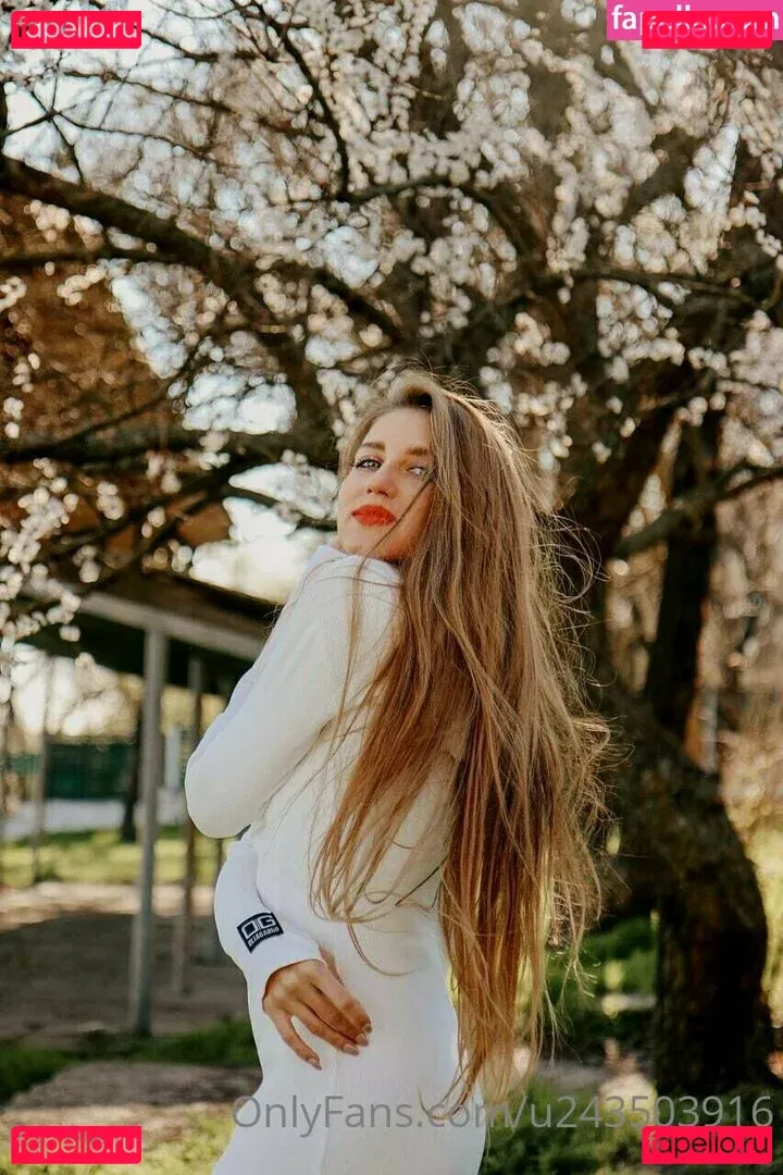 alice_l Onlyfans Photo Gallery 