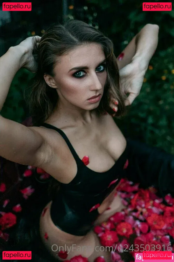 alice_l Onlyfans Photo Gallery 