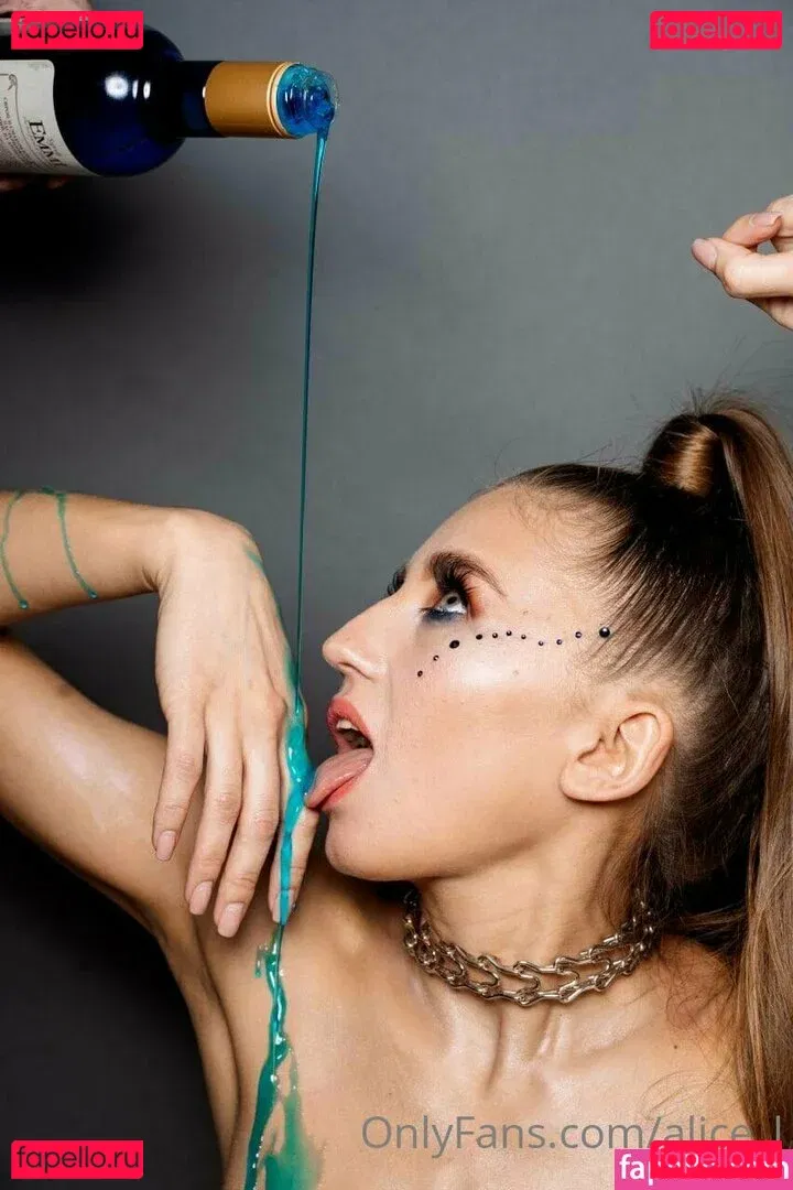 alice_l Onlyfans Photo Gallery 