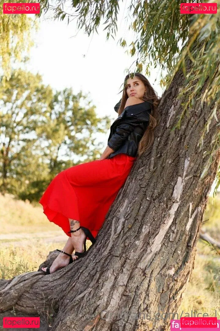 alice_l Onlyfans Photo Gallery 