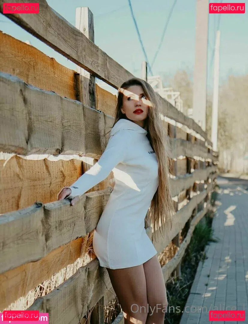 alice_l Onlyfans Photo Gallery 