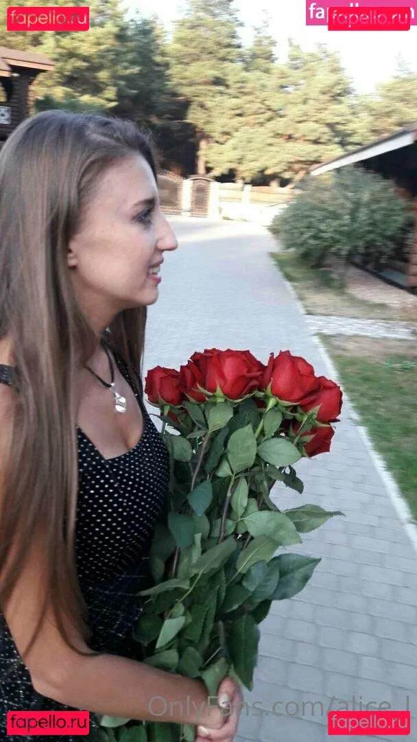 alice_l Onlyfans Photo Gallery 