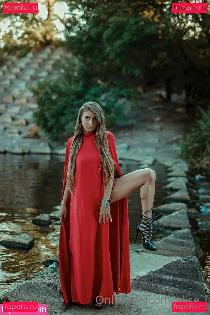 alice_l Onlyfans Photo Gallery 