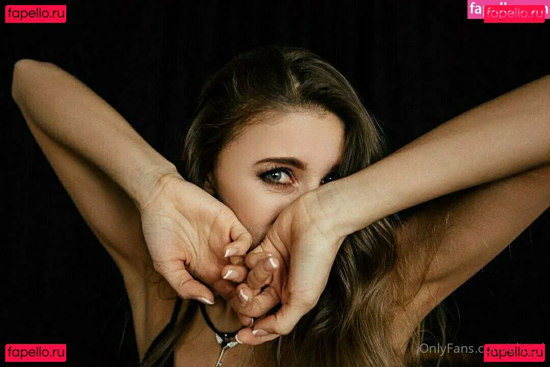 alice_l Onlyfans Photo Gallery 