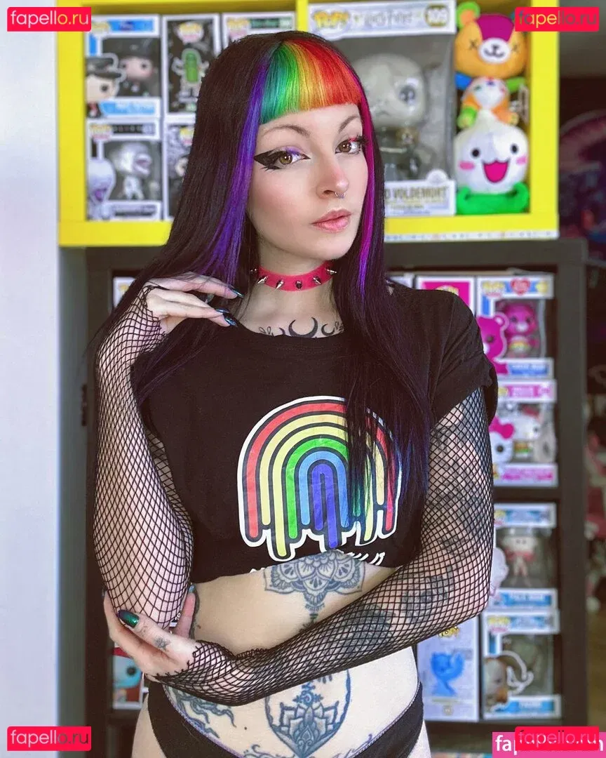 Strega Salamander Onlyfans Photo Gallery 