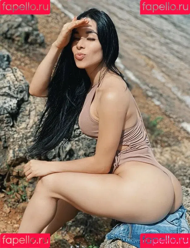 Yuliett Torres Onlyfans Photo Gallery 