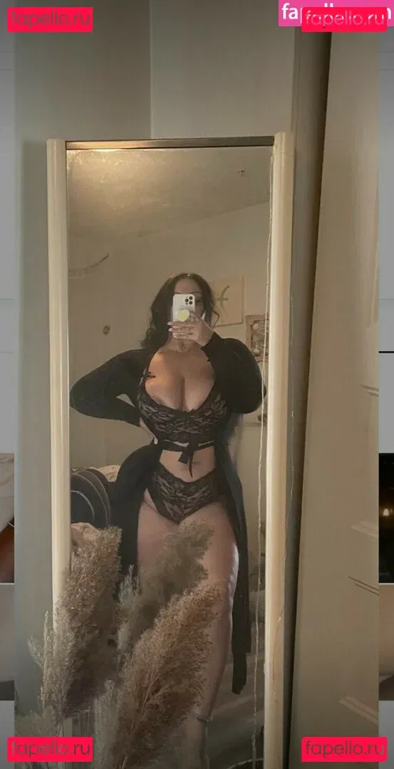 MiMiko Divine Onlyfans Photo Gallery 