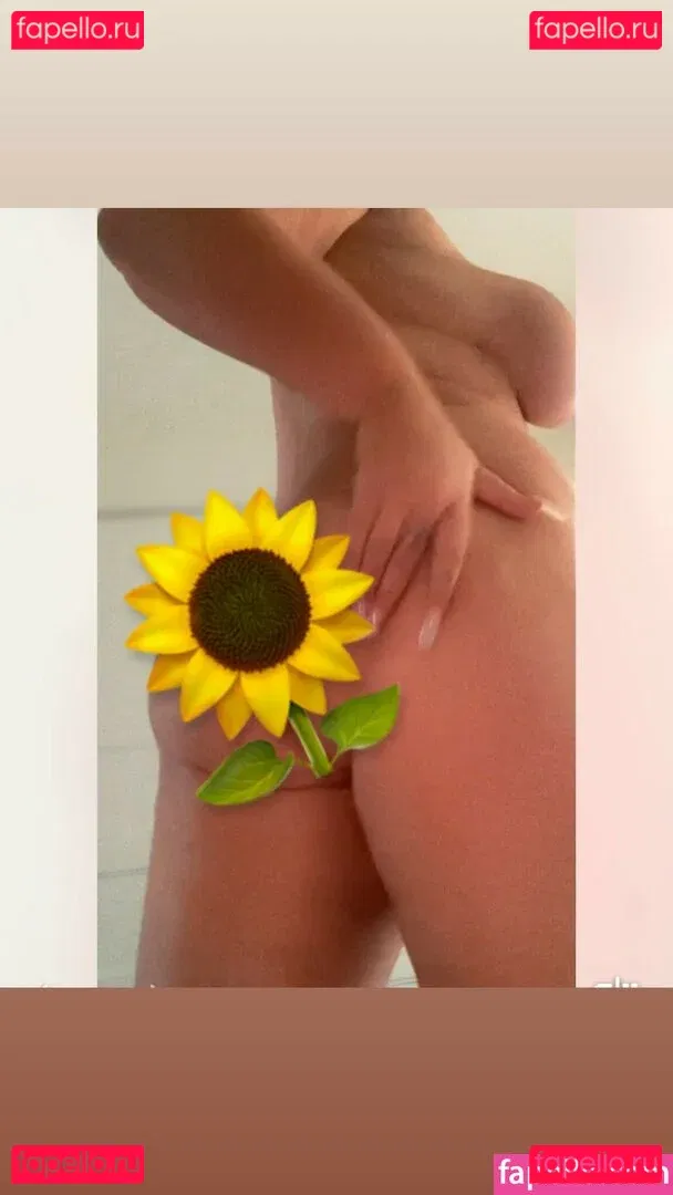 MiMiko Divine Onlyfans Photo Gallery 