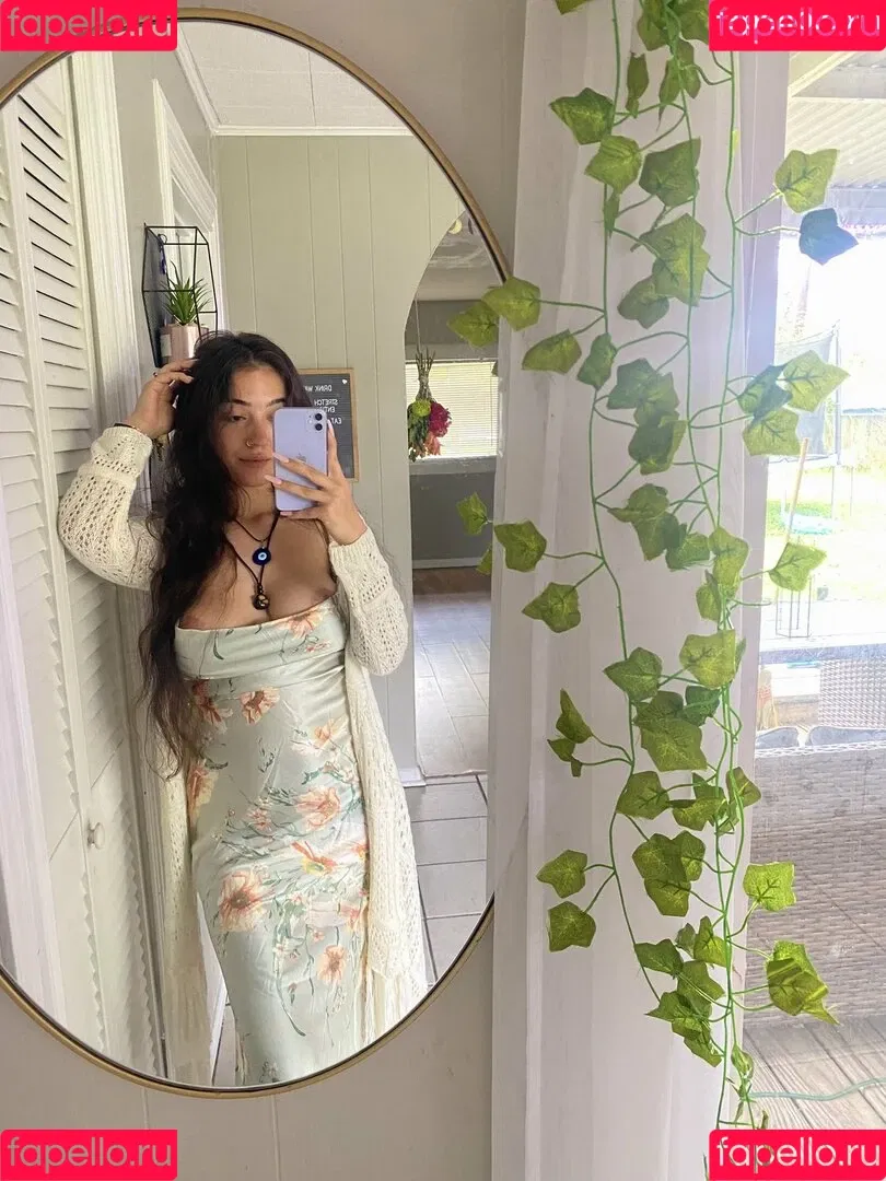 tiannaivy Onlyfans Photo Gallery 