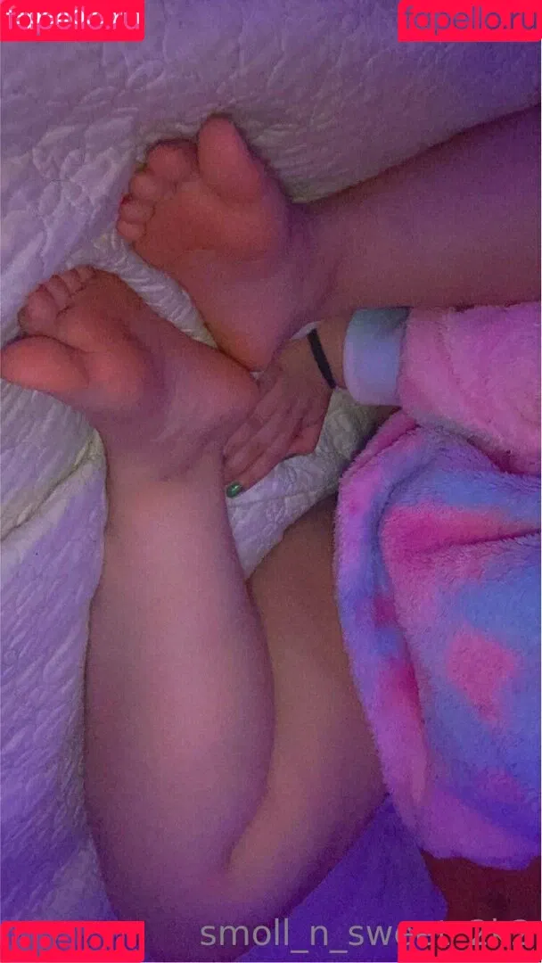 smoll_n_sweet_2k2 Onlyfans Photo Gallery 