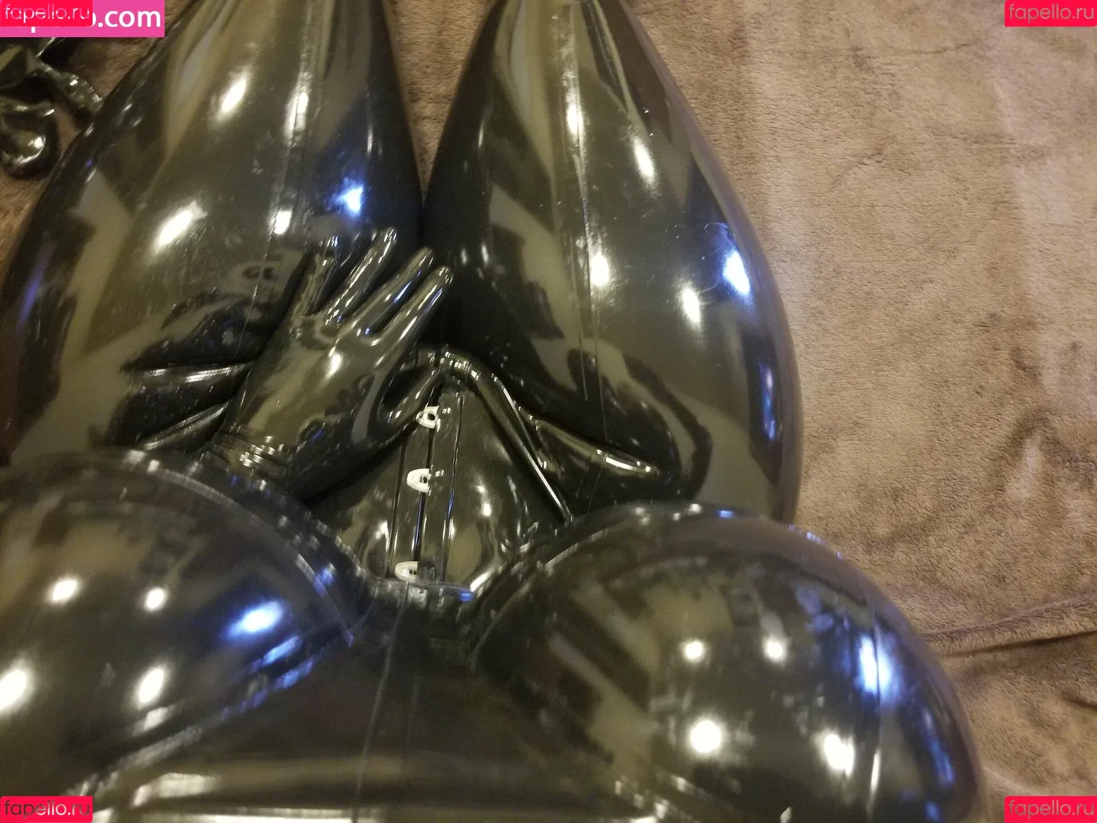 nami_latex Onlyfans Photo Gallery 