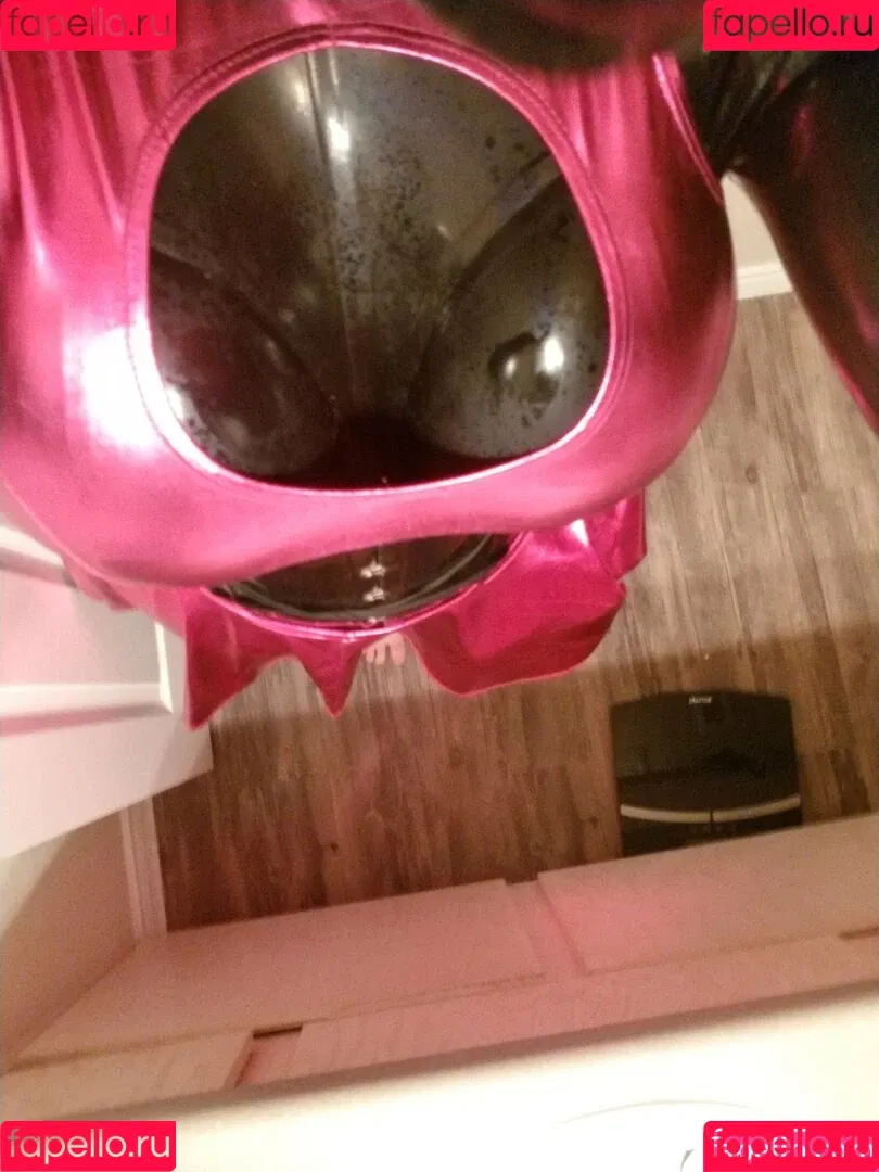 nami_latex Onlyfans Photo Gallery 