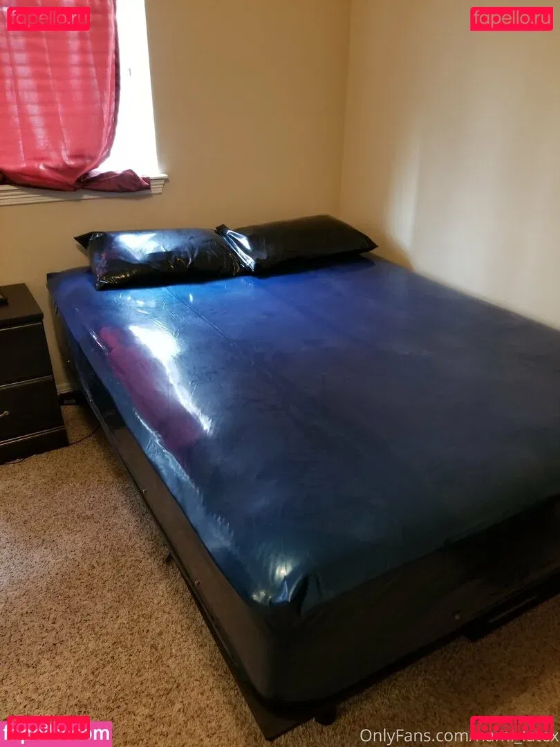 nami_latex Onlyfans Photo Gallery 