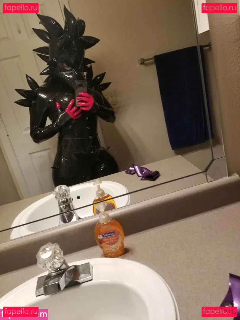 nami_latex Onlyfans Photo Gallery 