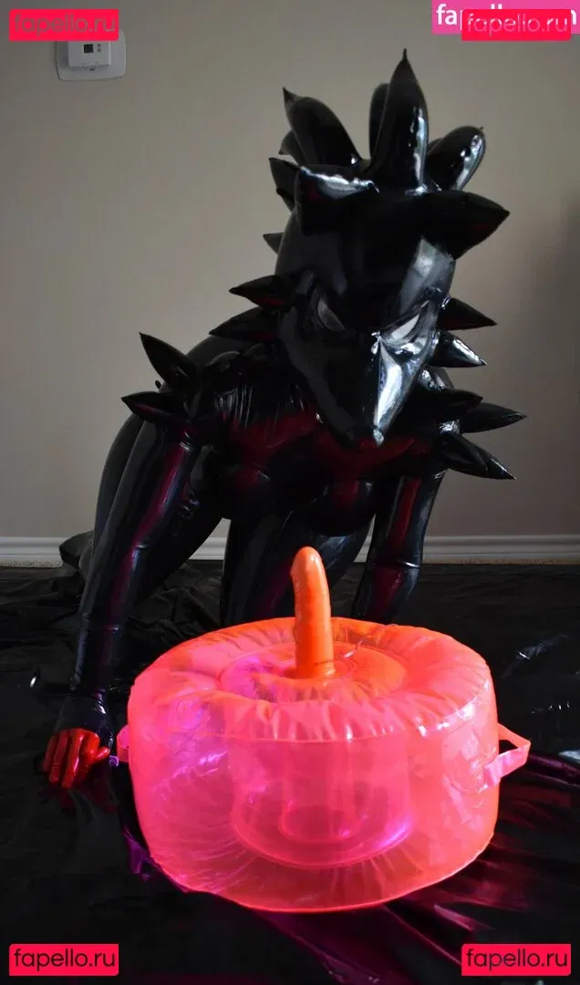 nami_latex Onlyfans Photo Gallery 