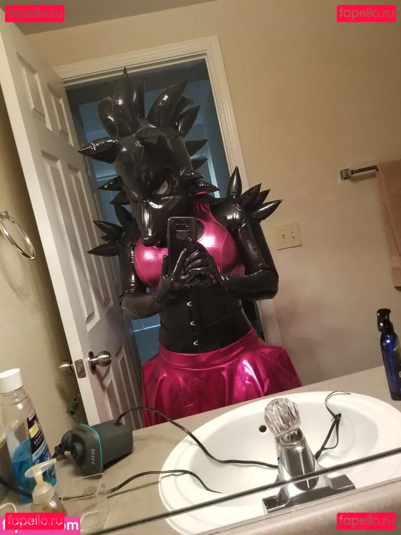 nami_latex Onlyfans Photo Gallery 