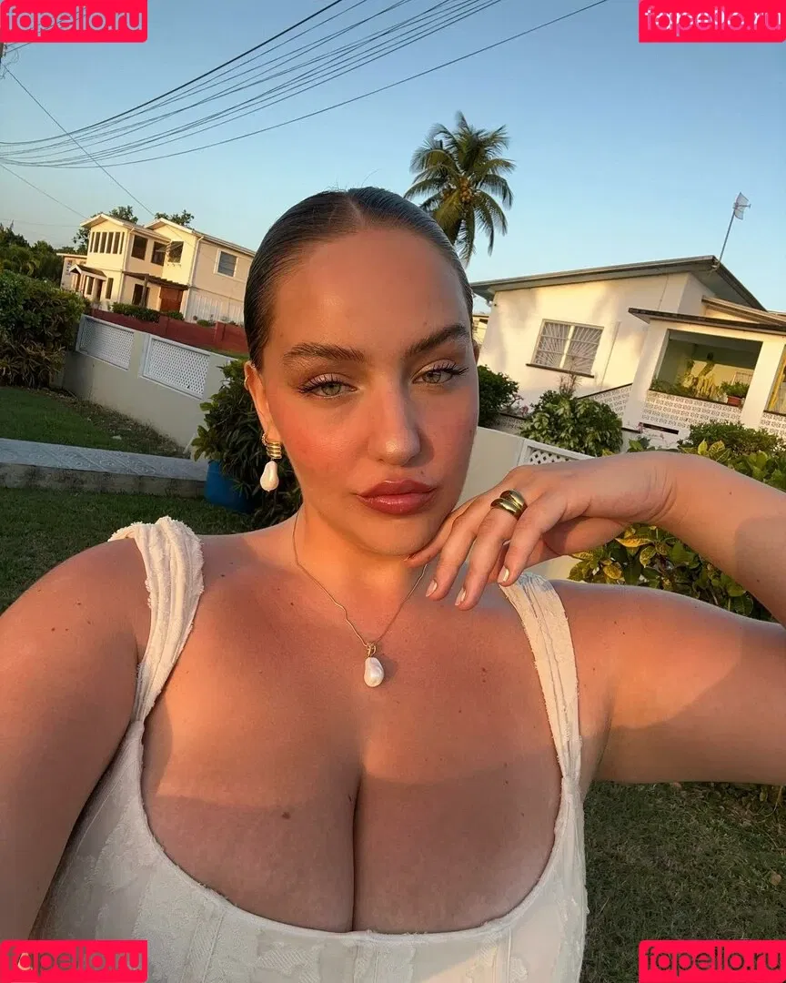 Joann Van Den Herik Onlyfans Photo Gallery 