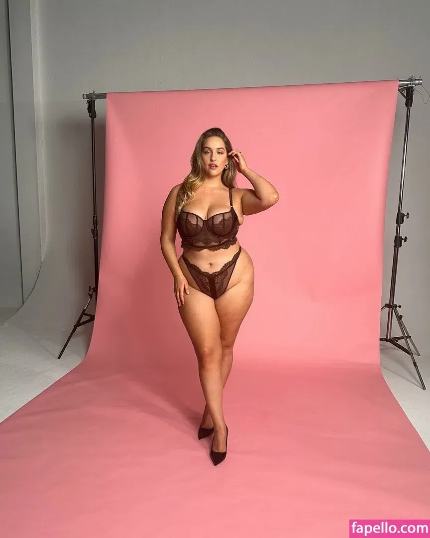 Joann Van Den Herik Onlyfans Photo Gallery 