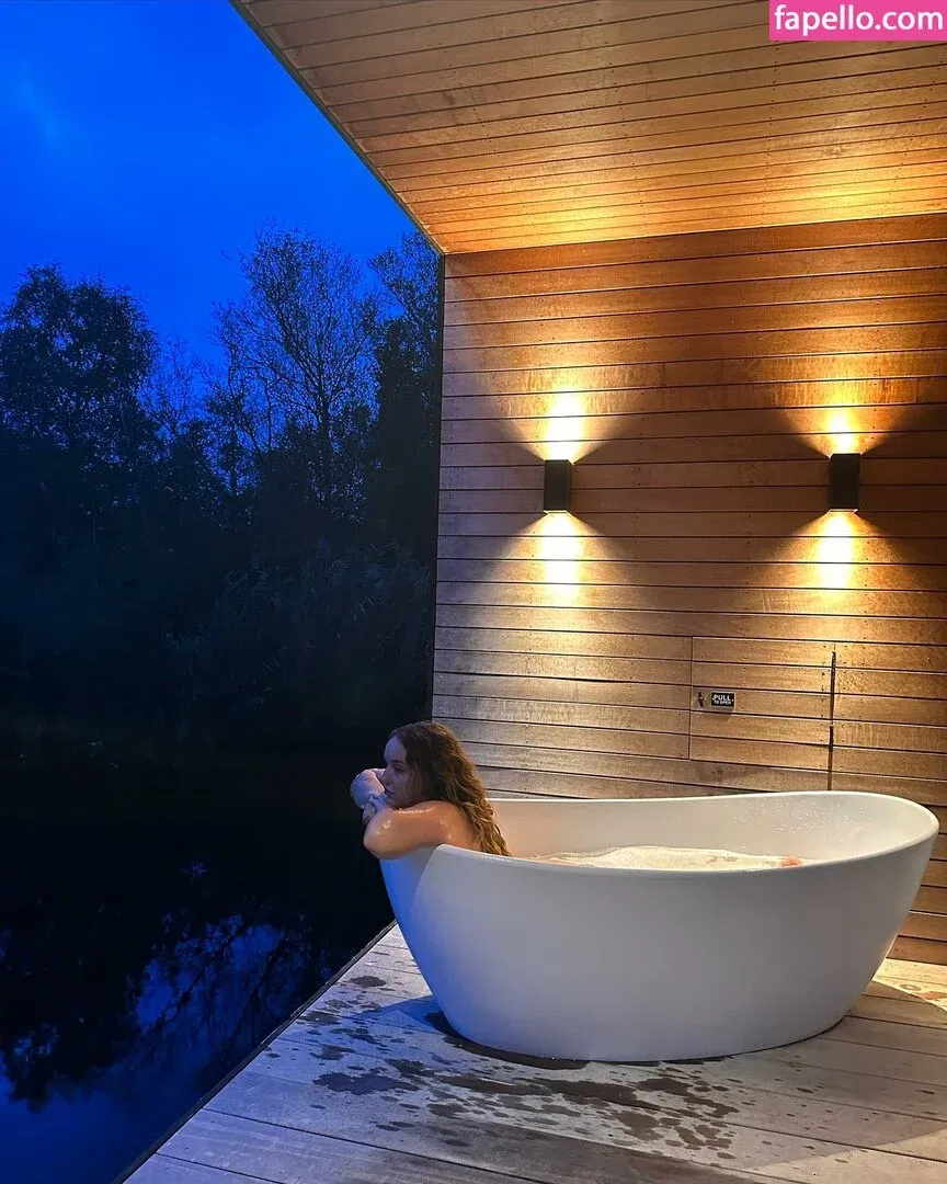 Joann Van Den Herik Onlyfans Photo Gallery 