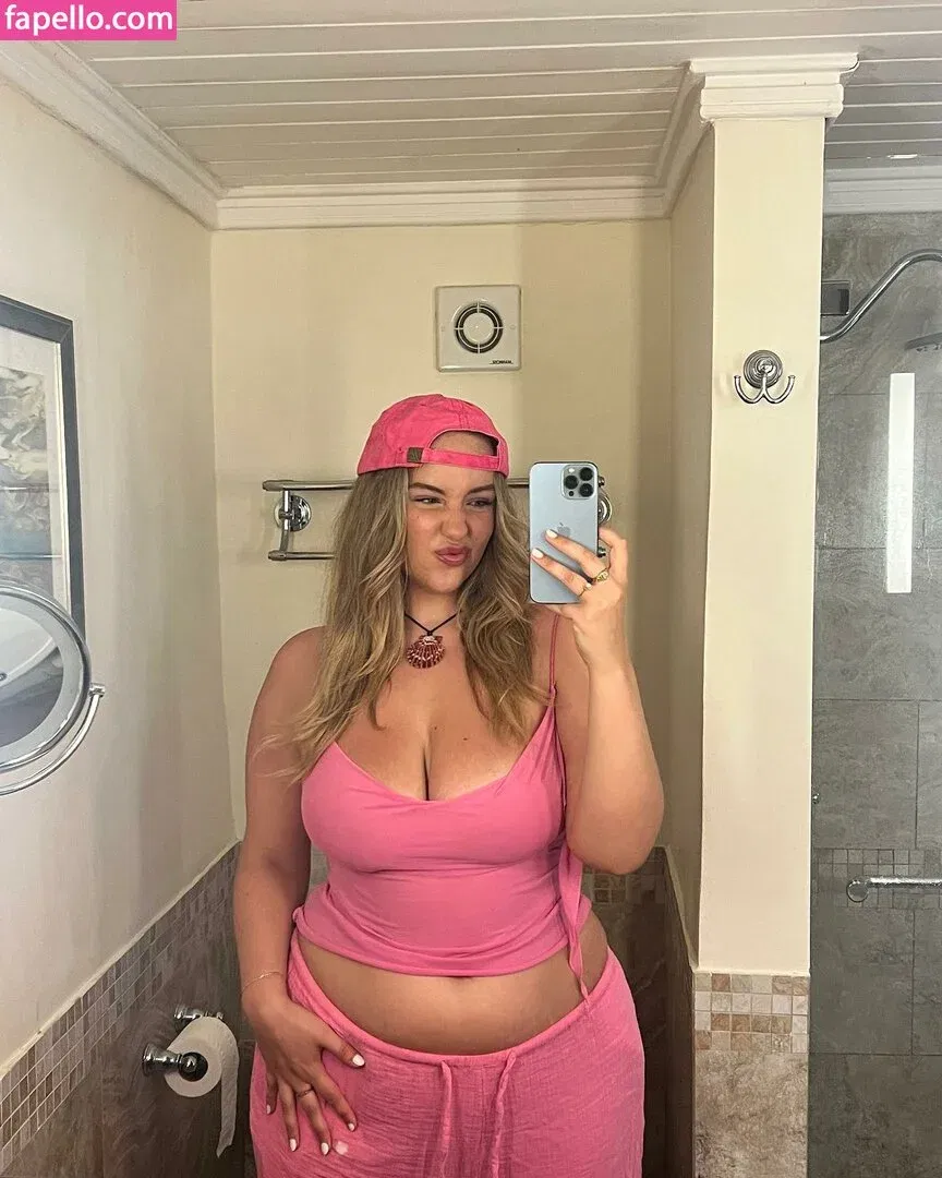 Joann Van Den Herik Onlyfans Photo Gallery 