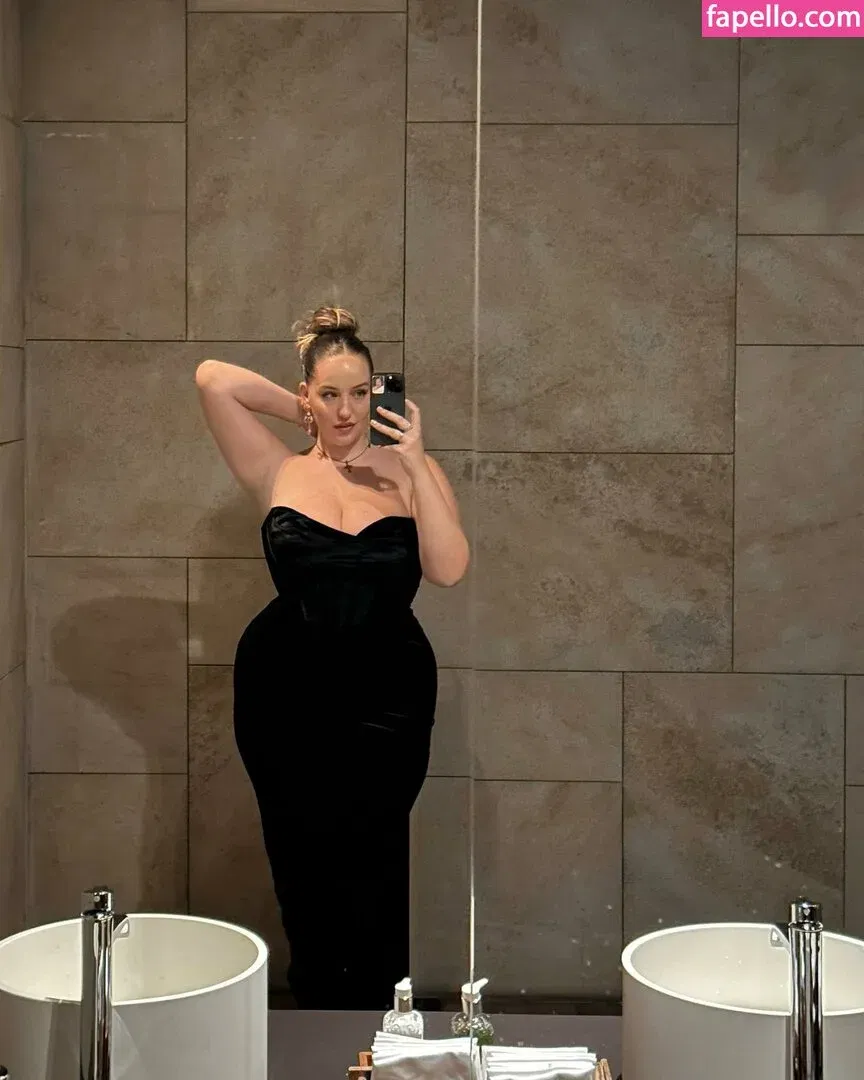 Joann Van Den Herik Onlyfans Photo Gallery 