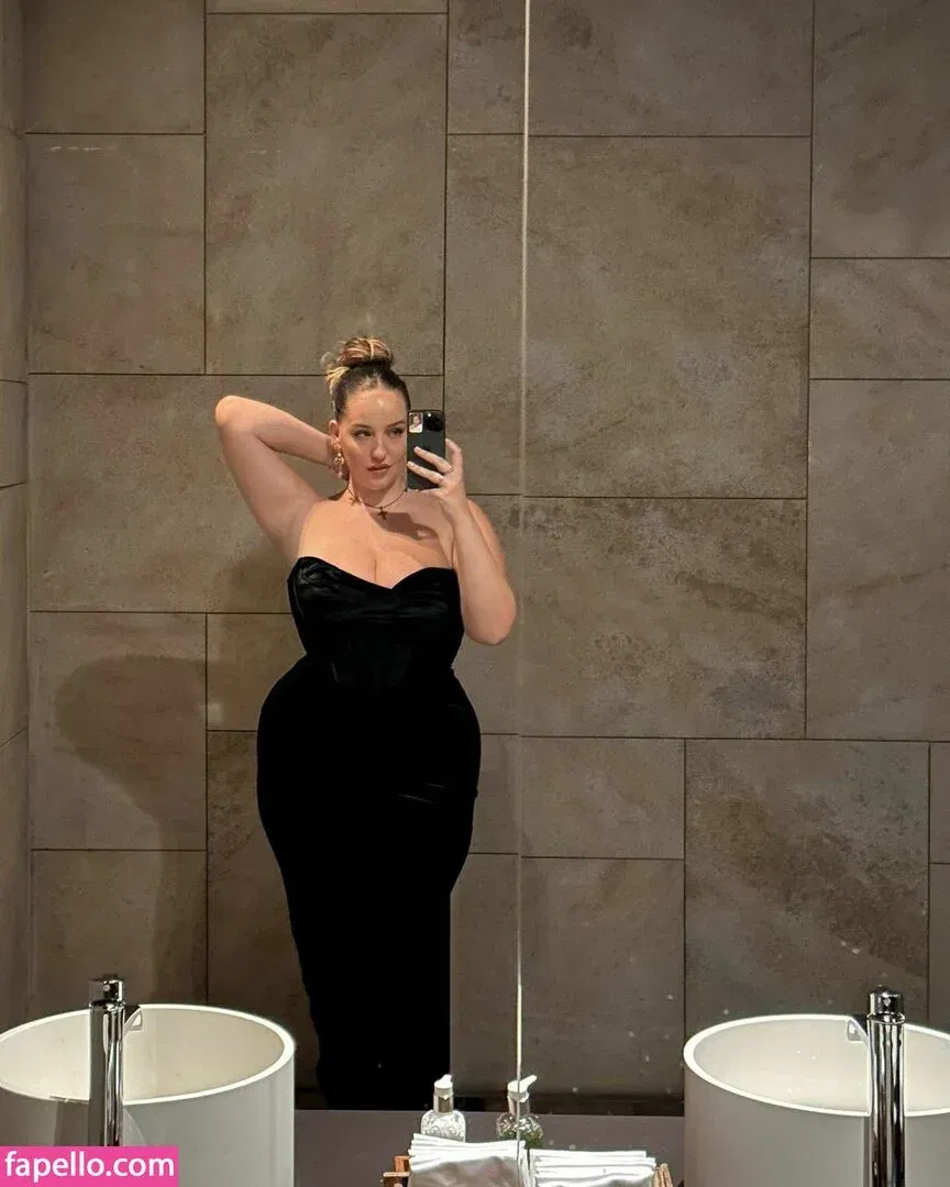 Joann Van Den Herik Onlyfans Photo Gallery 