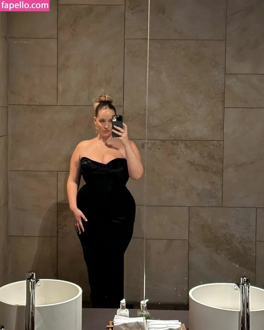 Joann Van Den Herik Onlyfans Photo Gallery 