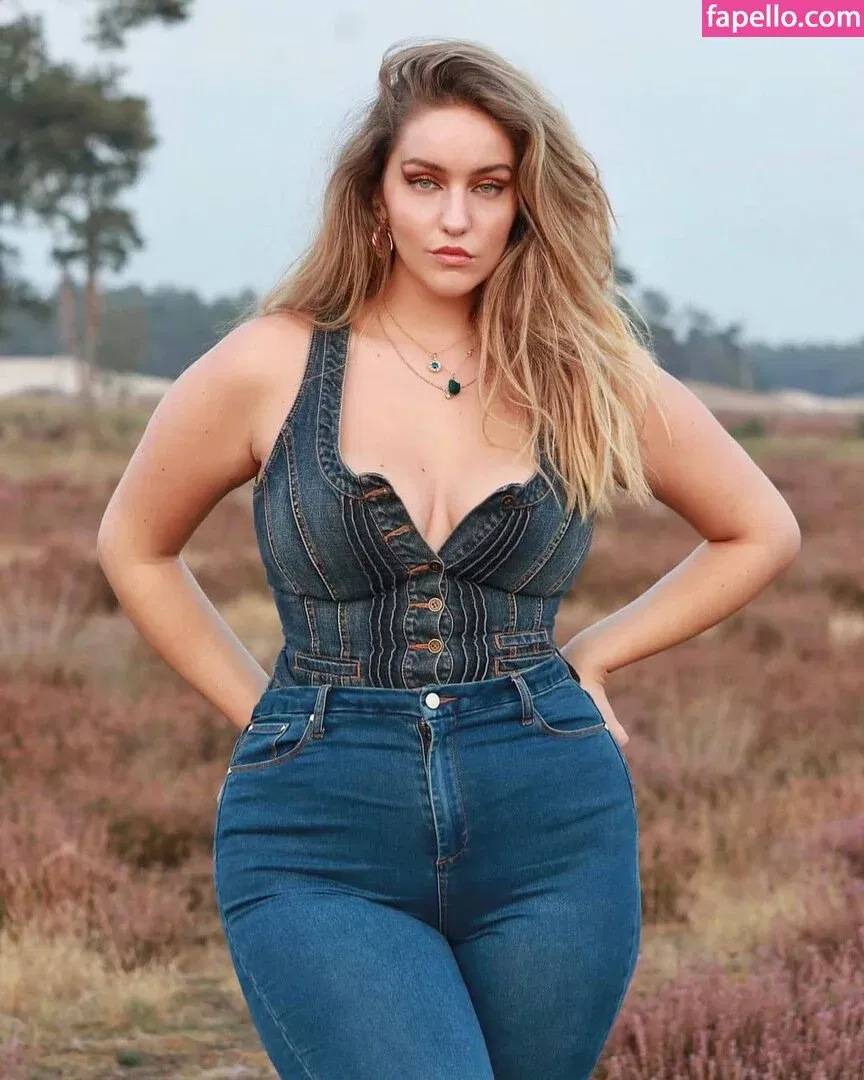 Joann Van Den Herik Onlyfans Photo Gallery 