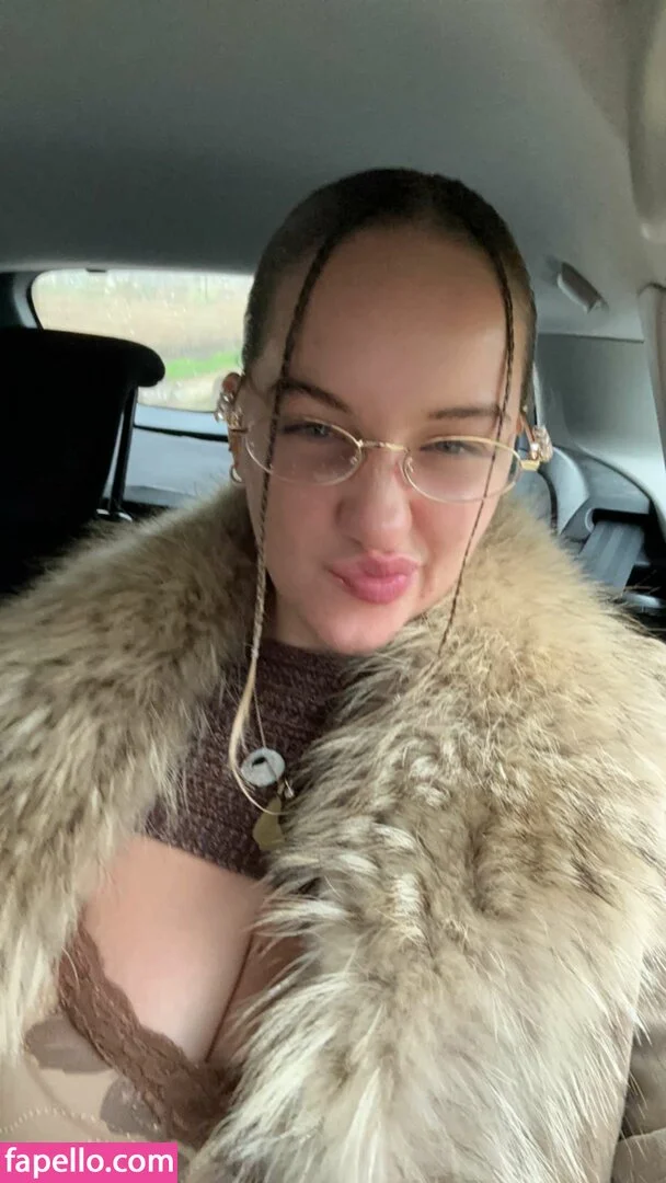 Joann Van Den Herik Onlyfans Photo Gallery 