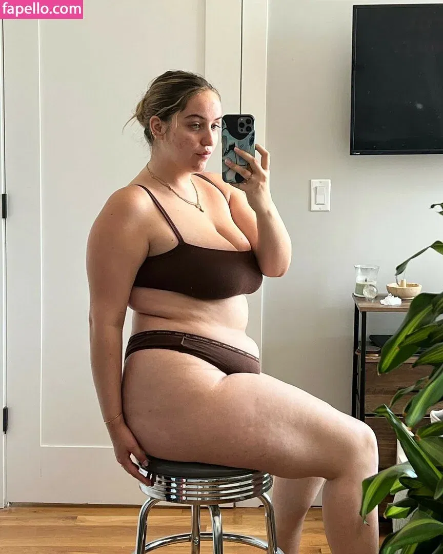 Joann Van Den Herik Onlyfans Photo Gallery 