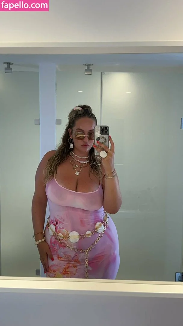 Joann Van Den Herik Onlyfans Photo Gallery 