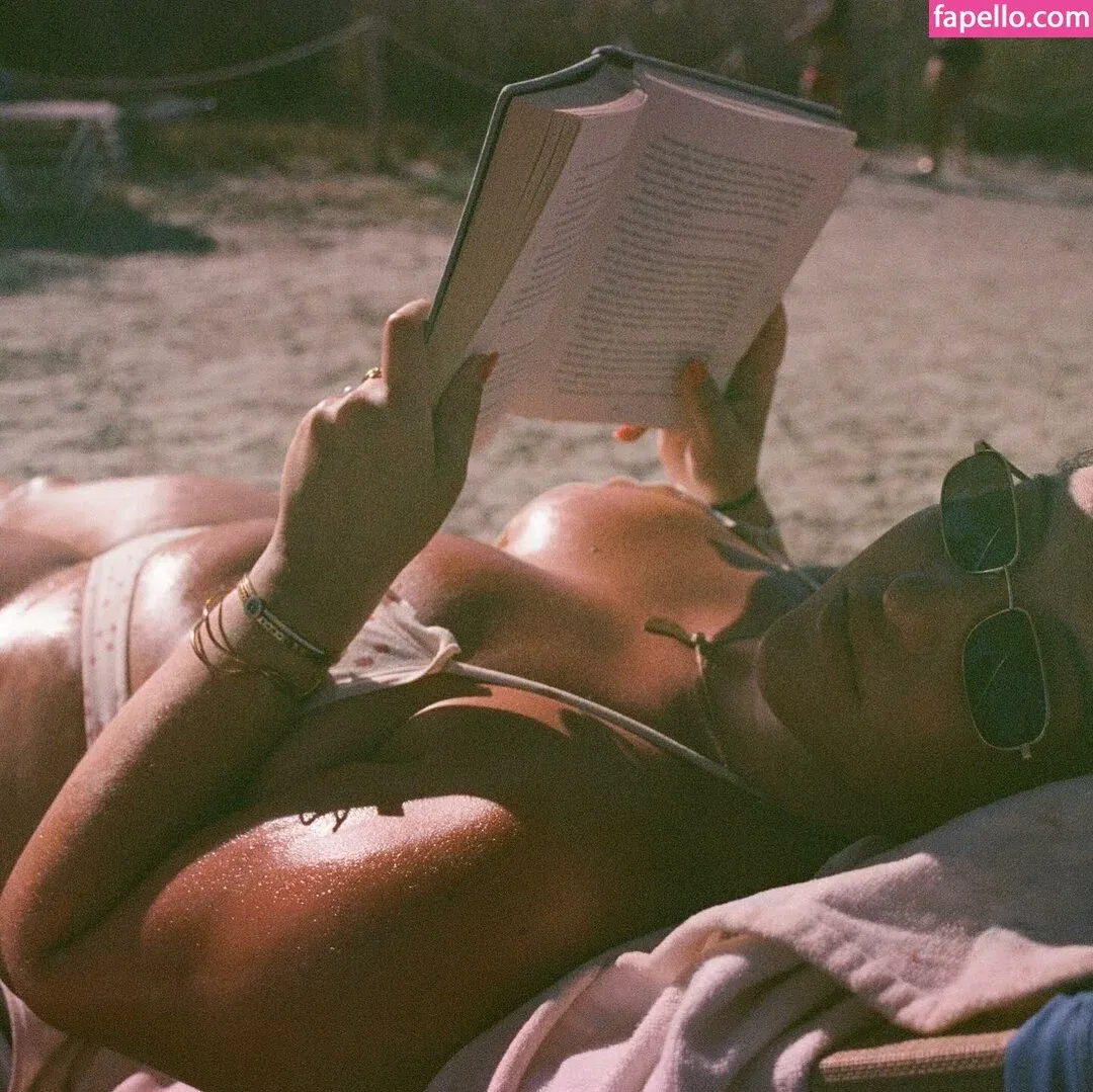 Joann Van Den Herik Onlyfans Photo Gallery 