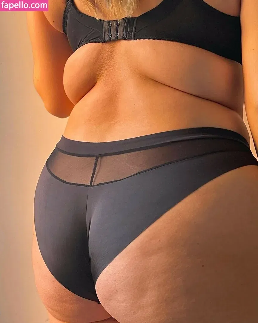 Joann Van Den Herik Onlyfans Photo Gallery 