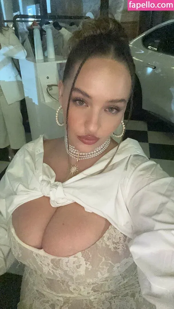 Joann Van Den Herik Onlyfans Photo Gallery 