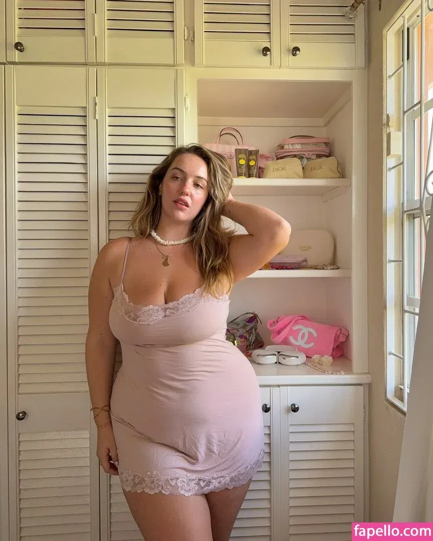 Joann Van Den Herik Onlyfans Photo Gallery 