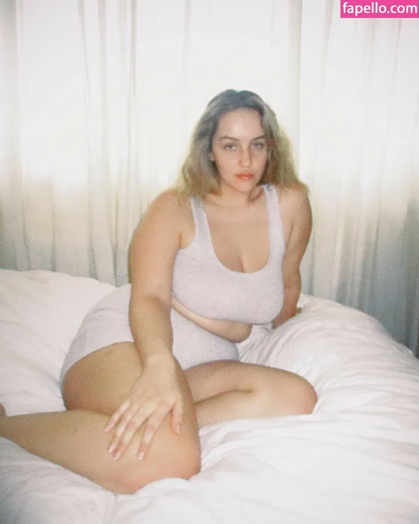 Joann Van Den Herik Onlyfans Photo Gallery 