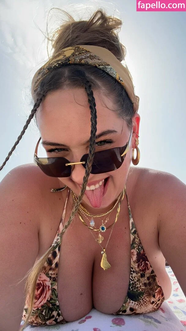 Joann Van Den Herik Onlyfans Photo Gallery 