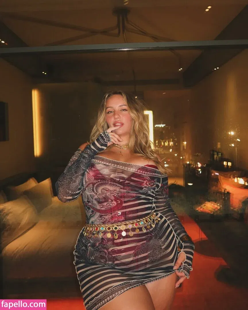 Joann Van Den Herik Onlyfans Photo Gallery 