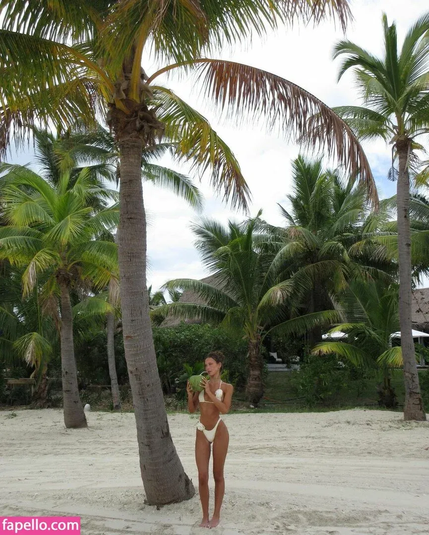 Isabelle Mathers Onlyfans Photo Gallery 