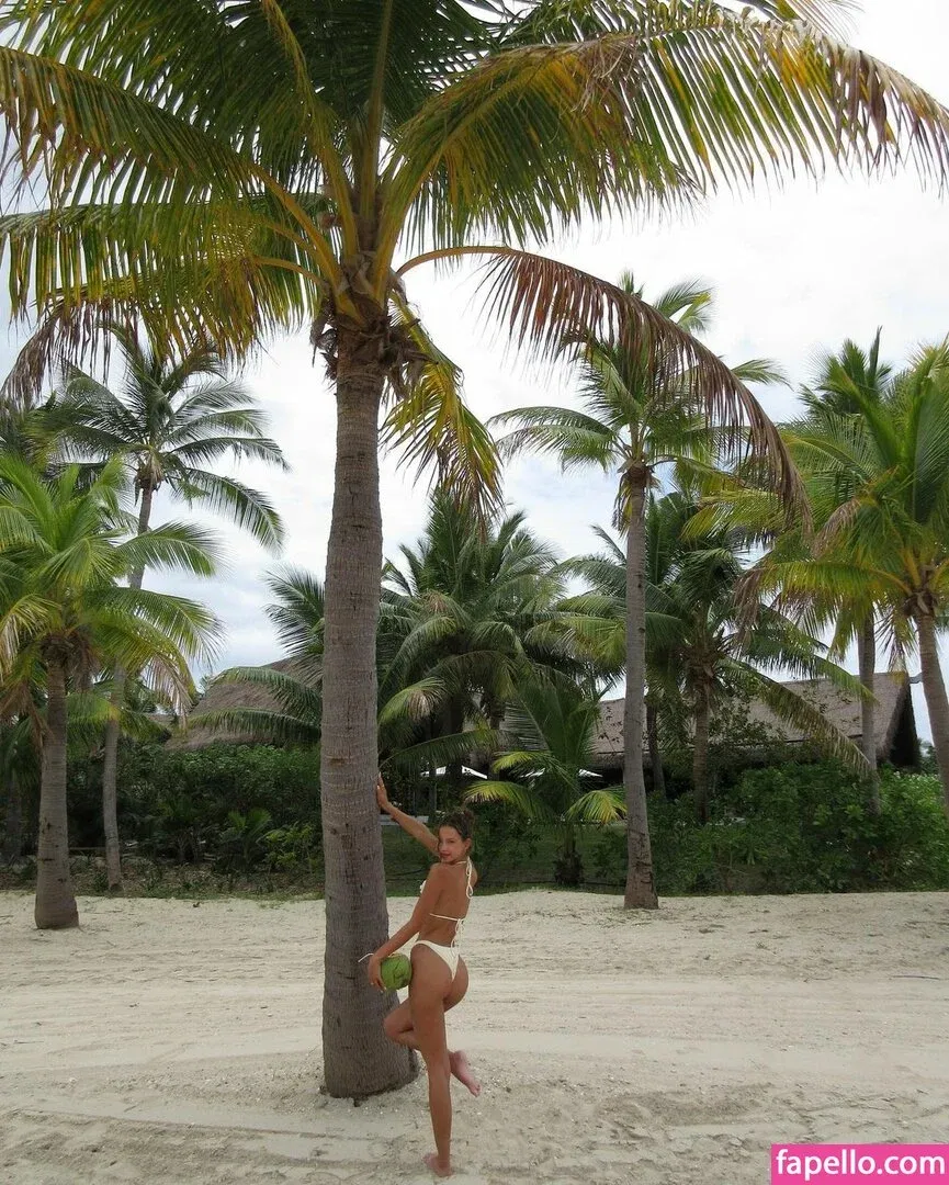 Isabelle Mathers Onlyfans Photo Gallery 