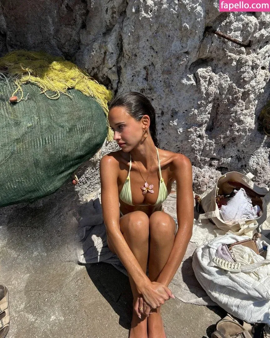 Isabelle Mathers Onlyfans Photo Gallery 