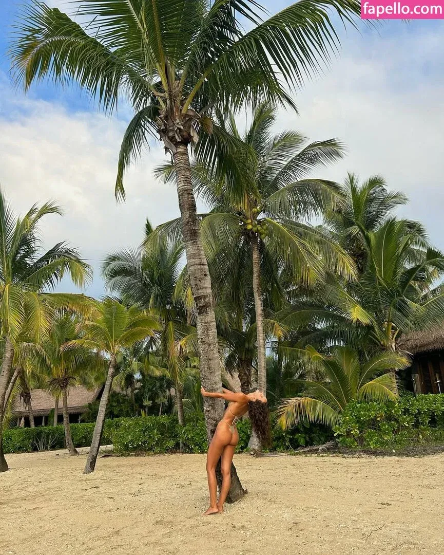 Isabelle Mathers Onlyfans Photo Gallery 