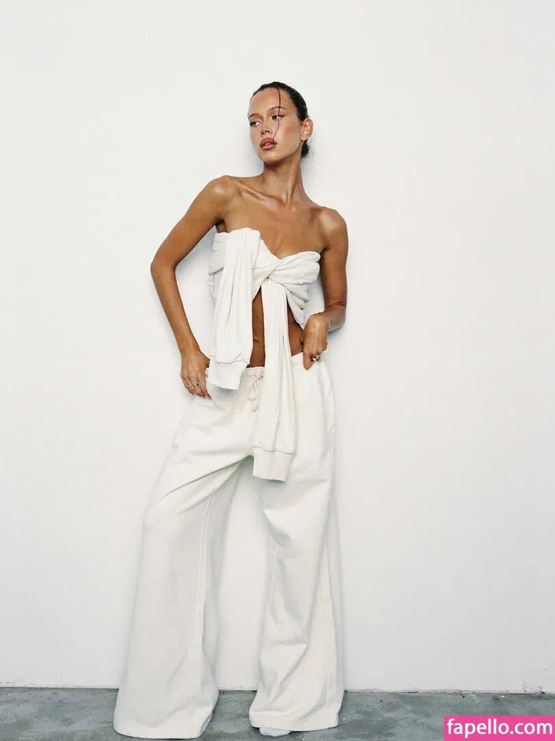 Isabelle Mathers Onlyfans Photo Gallery 